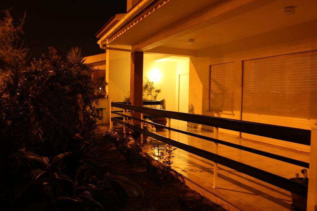 Canas Beach House - Al Areia Branca Bagian luar foto